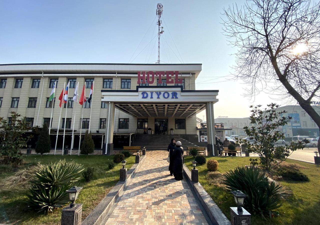 Diyor Hotel Marghilon Екстериор снимка