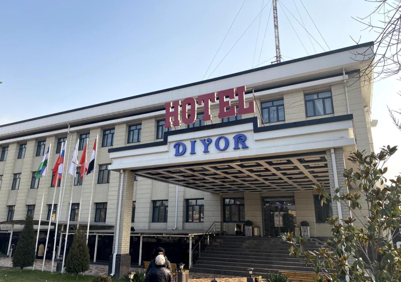 Diyor Hotel Marghilon Екстериор снимка