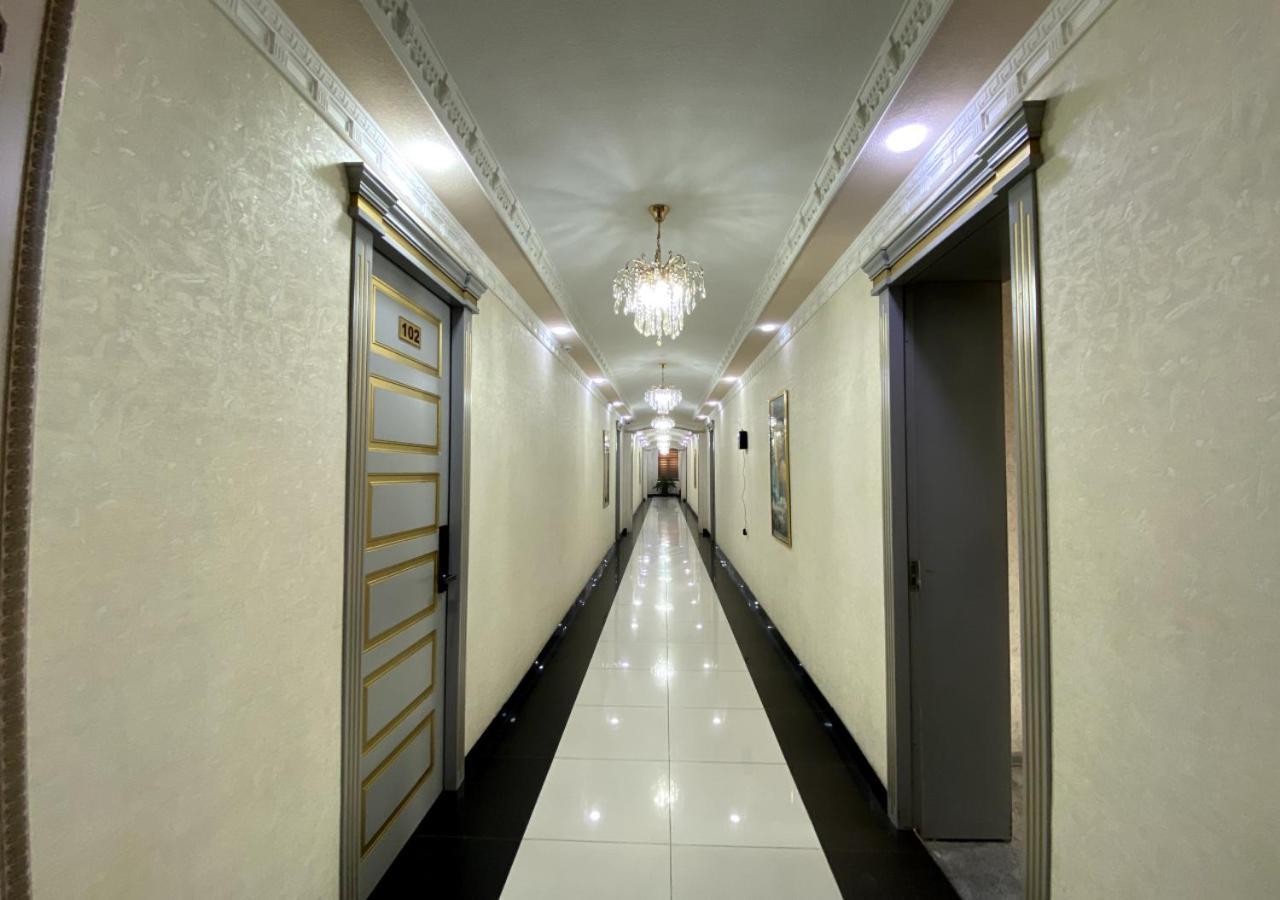 Diyor Hotel Marghilon Екстериор снимка